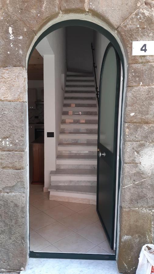 I Tre Ponti Daire Borgonovo Dış mekan fotoğraf